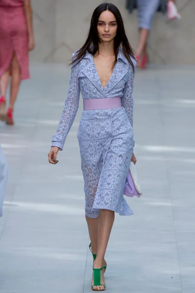 Look 5